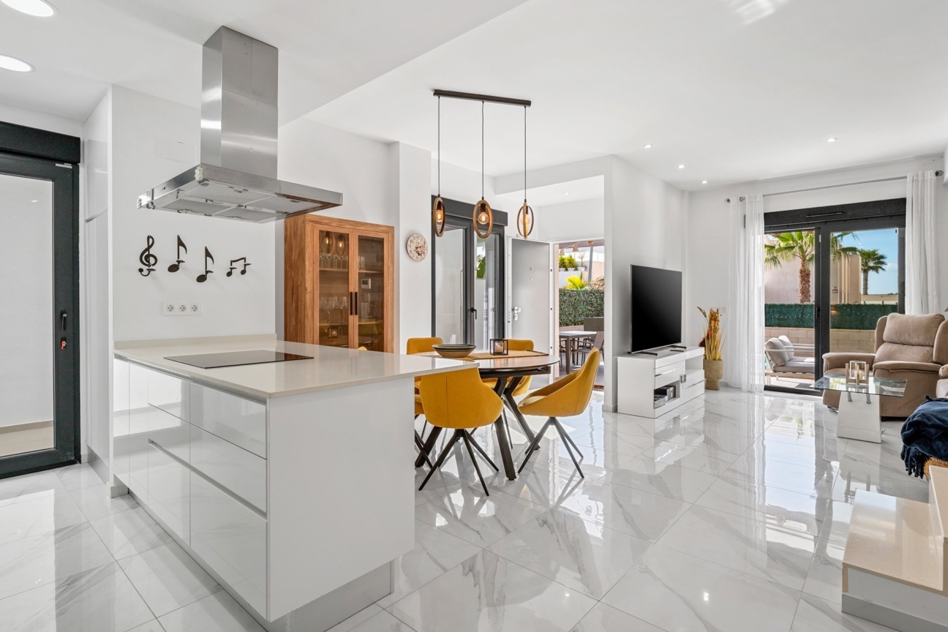 Resale - Villa -
Benijofar