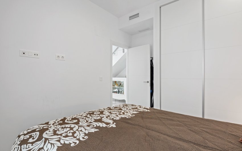 Resale - Villa -
Benijofar