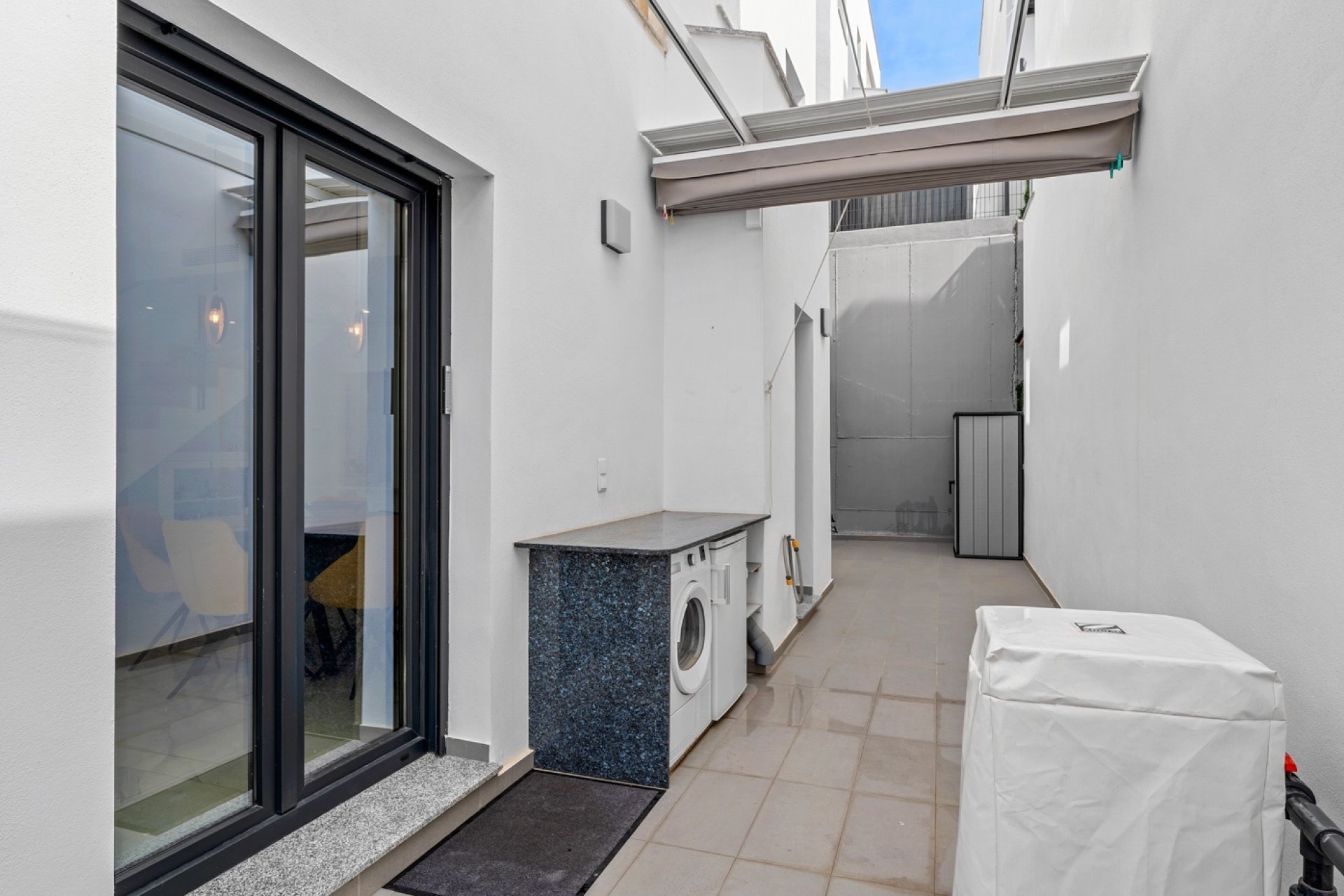 Resale - Villa -
Benijofar