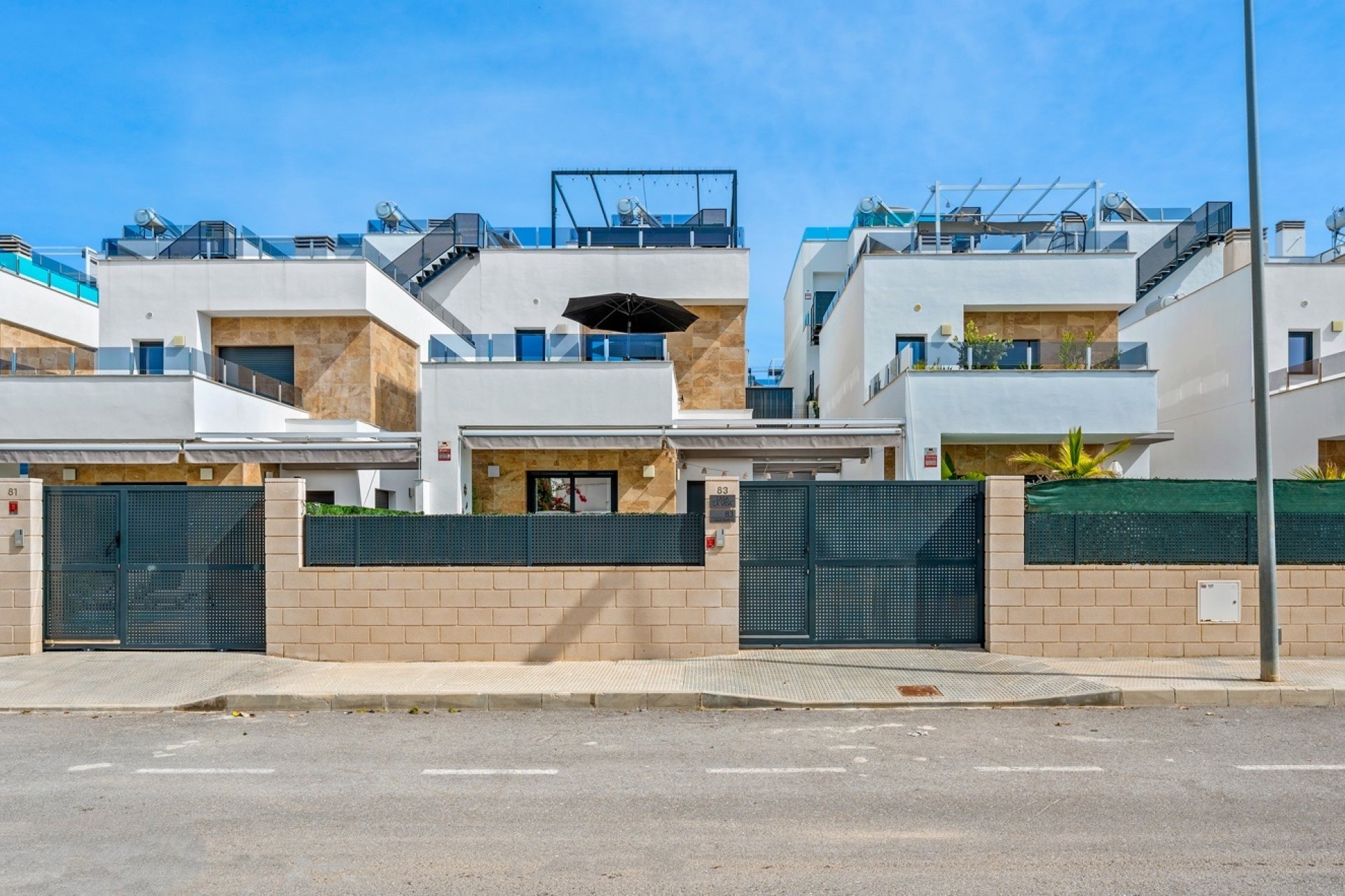 Resale - Villa -
Benijofar