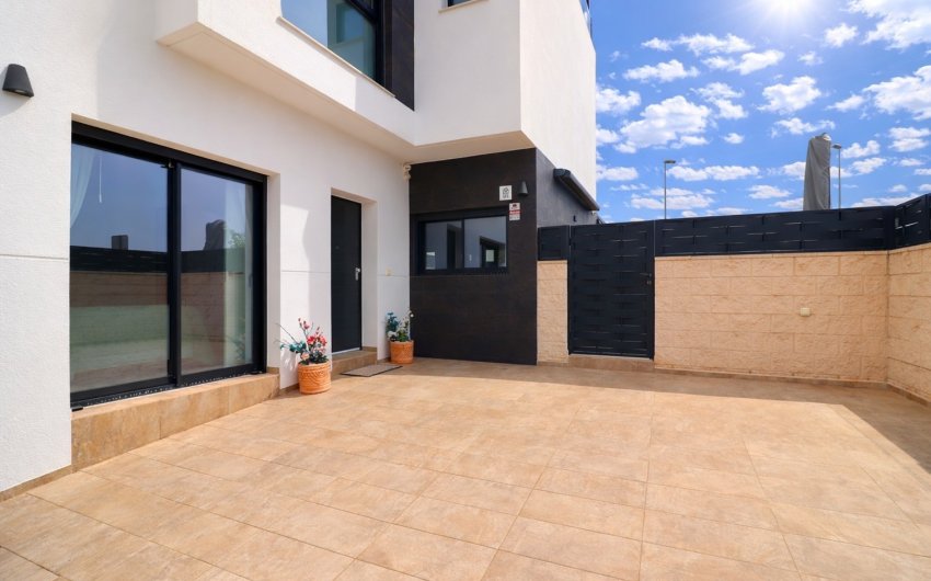 Resale - Villa -
Benijofar