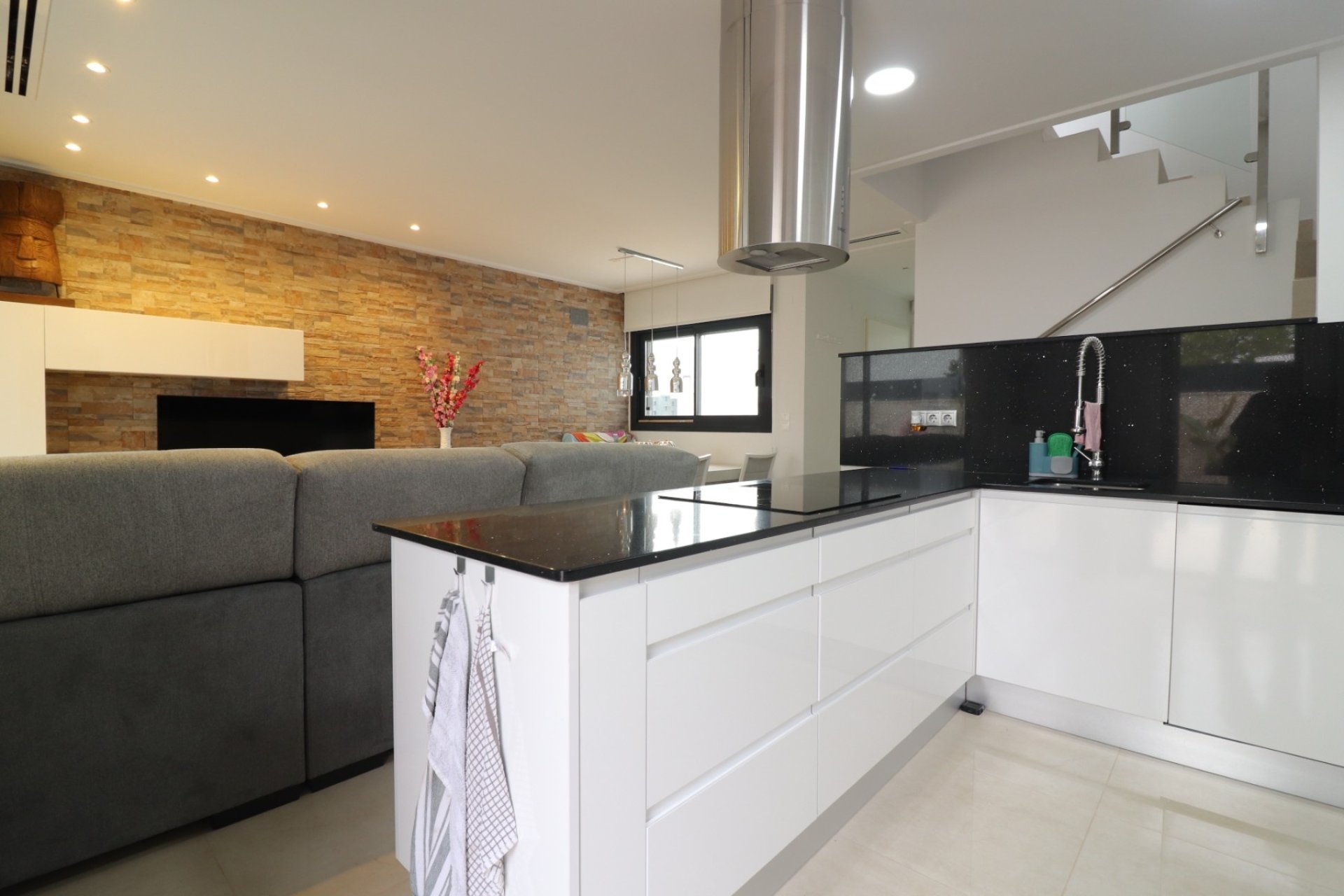 Resale - Villa -
Benijofar