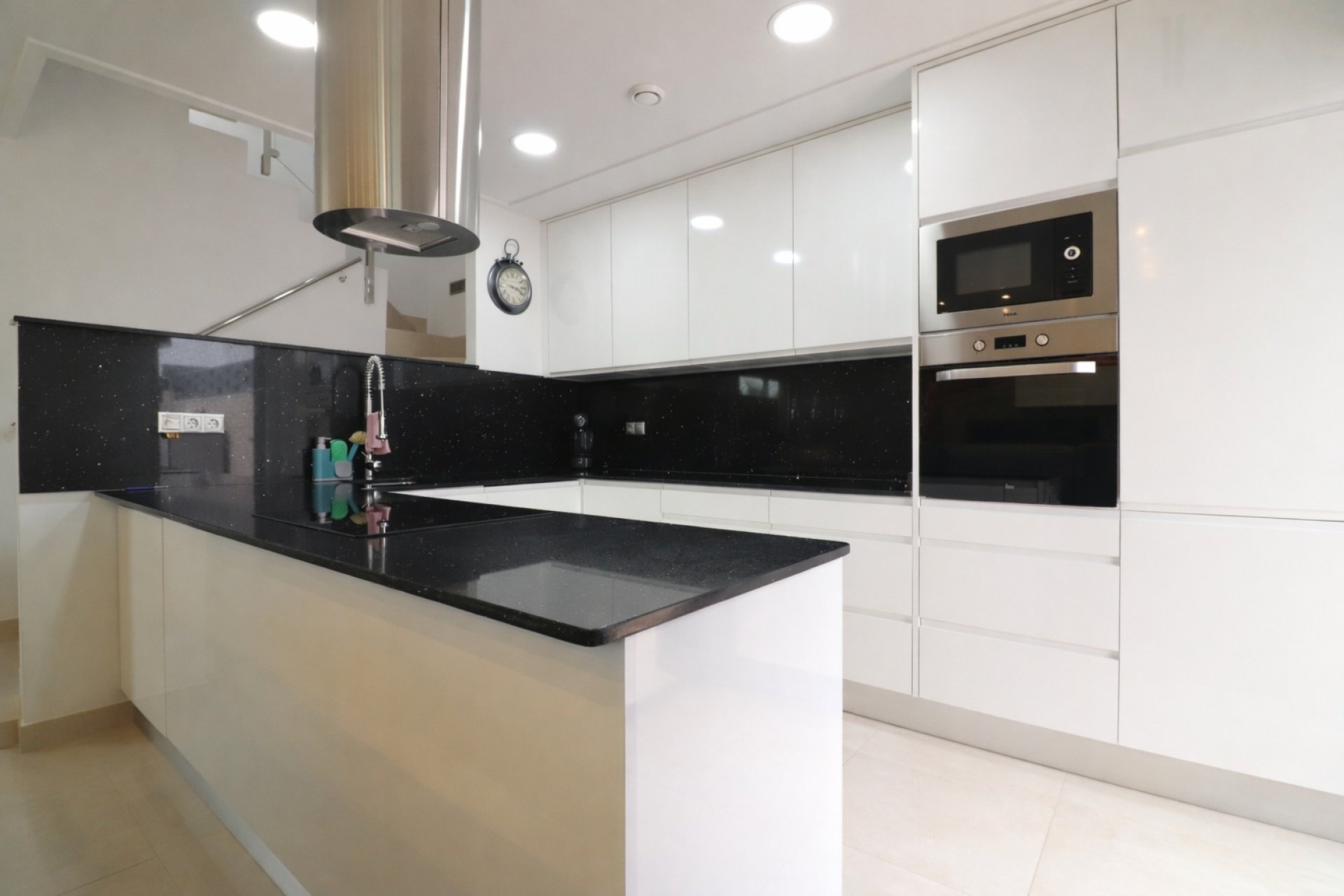 Resale - Villa -
Benijofar