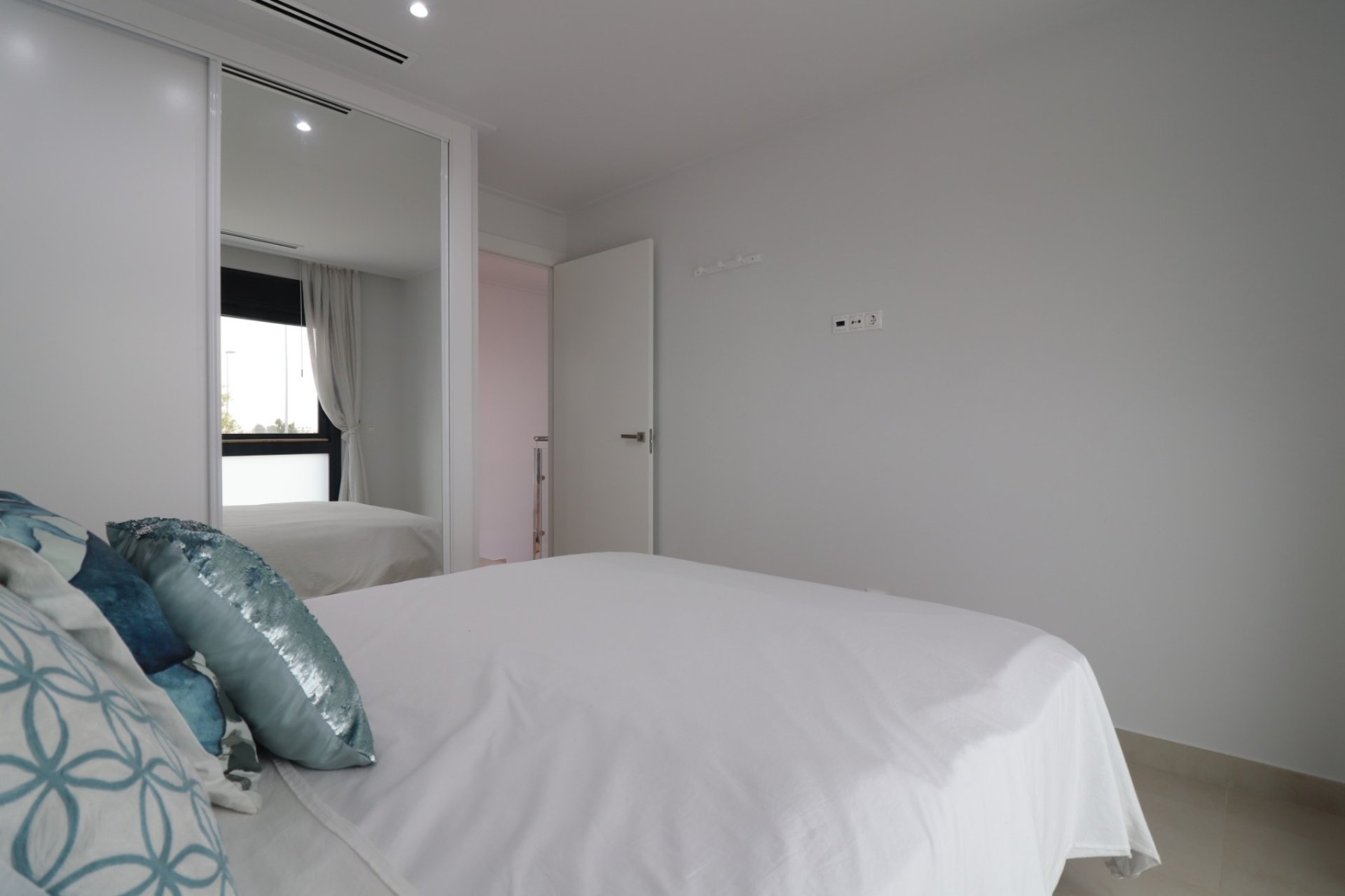 Resale - Villa -
Benijofar