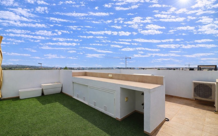 Resale - Villa -
Benijofar