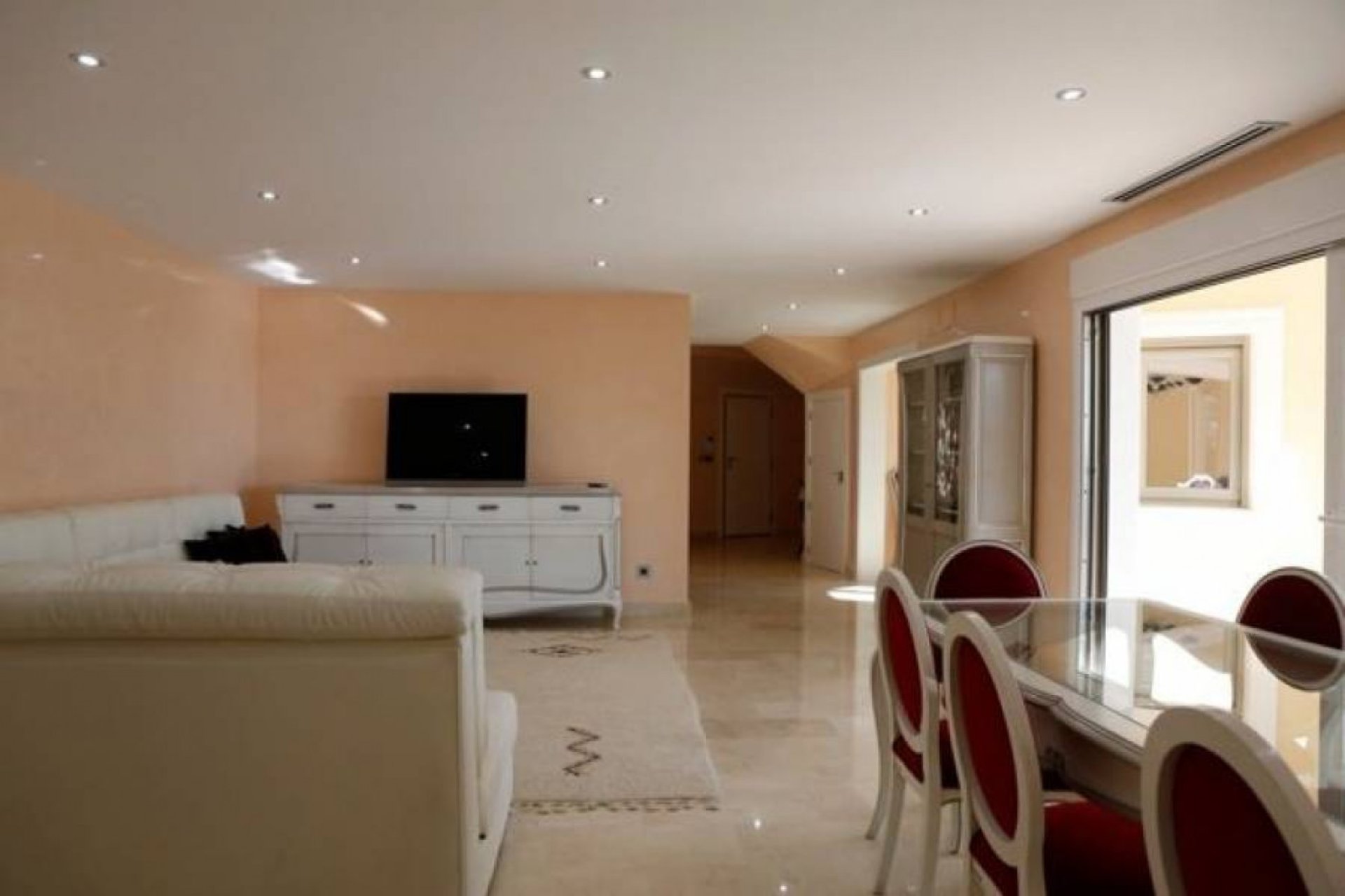Resale - Villa -
Benissa - Alicante
