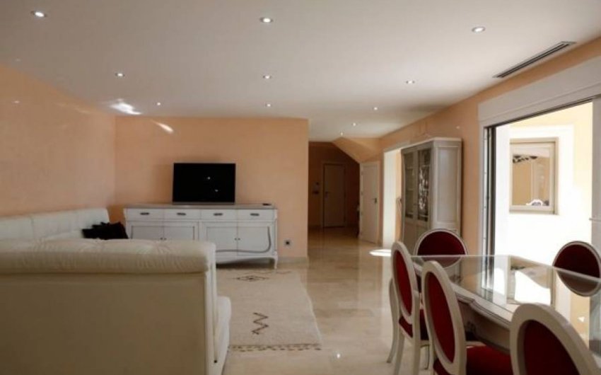 Resale - Villa -
Benissa - Alicante