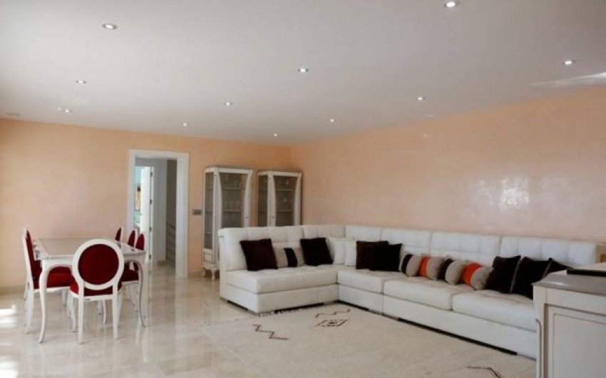 Resale - Villa -
Benissa - Alicante