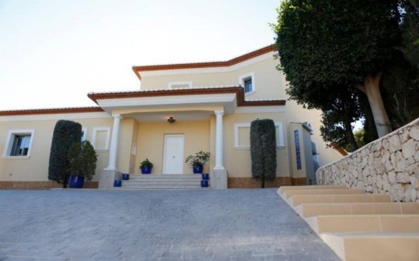 Resale - Villa -
Benissa - Alicante