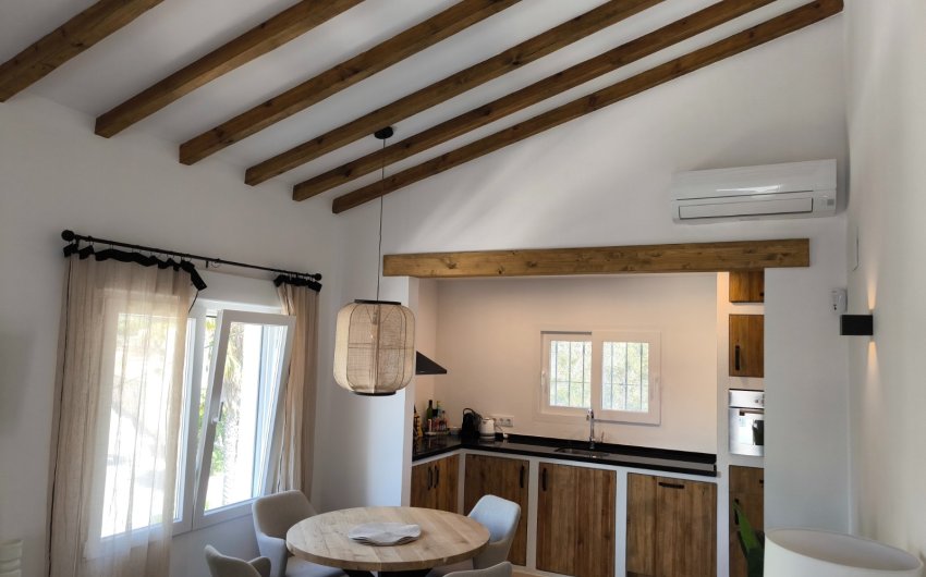 Resale - Villa -
Benissa - La Fustera