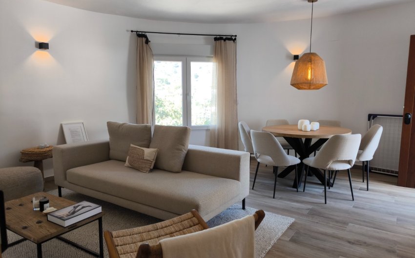 Resale - Villa -
Benissa - La Fustera