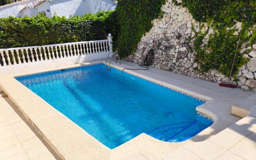 Resale - Villa -
Benissa - La Fustera