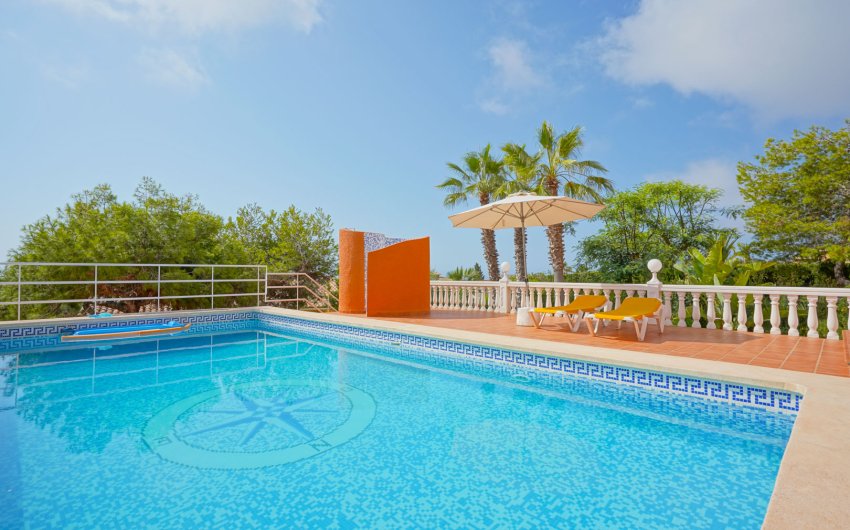 Resale - Villa -
Benitachell - Cumbre del Sol