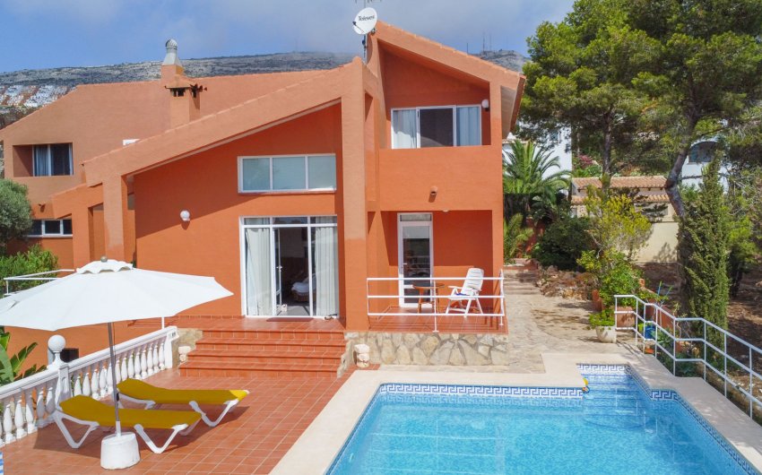 Resale - Villa -
Benitachell - Cumbre del Sol