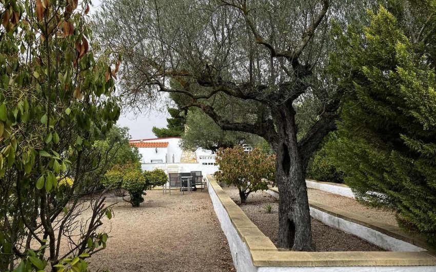 Resale - Villa -
Biar - Costa Blanca