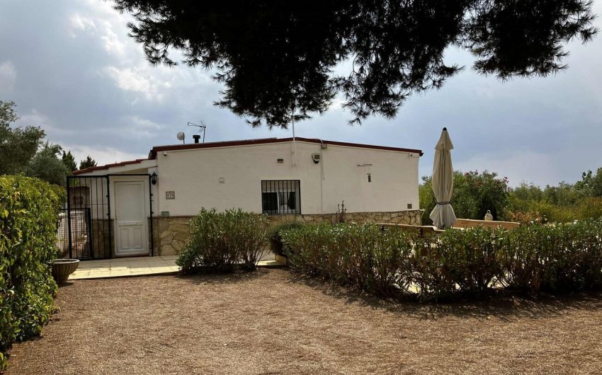 Resale - Villa -
Biar - Costa Blanca