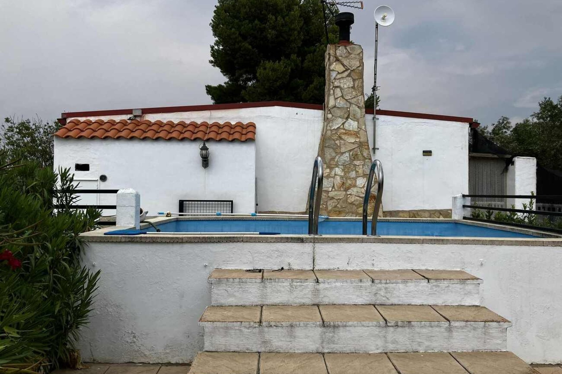 Resale - Villa -
Biar - Costa Blanca