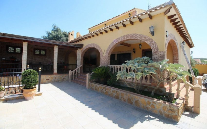 Resale - Villa -
Bigastro - Inland