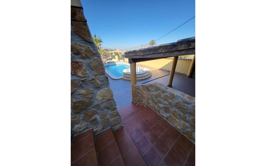 Resale - Villa -
Bigastro - Inland