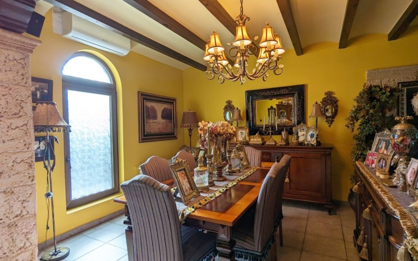 Resale - Villa -
Bigastro - Inland