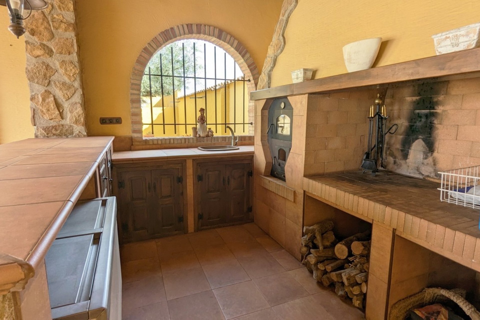 Resale - Villa -
Bigastro - Inland