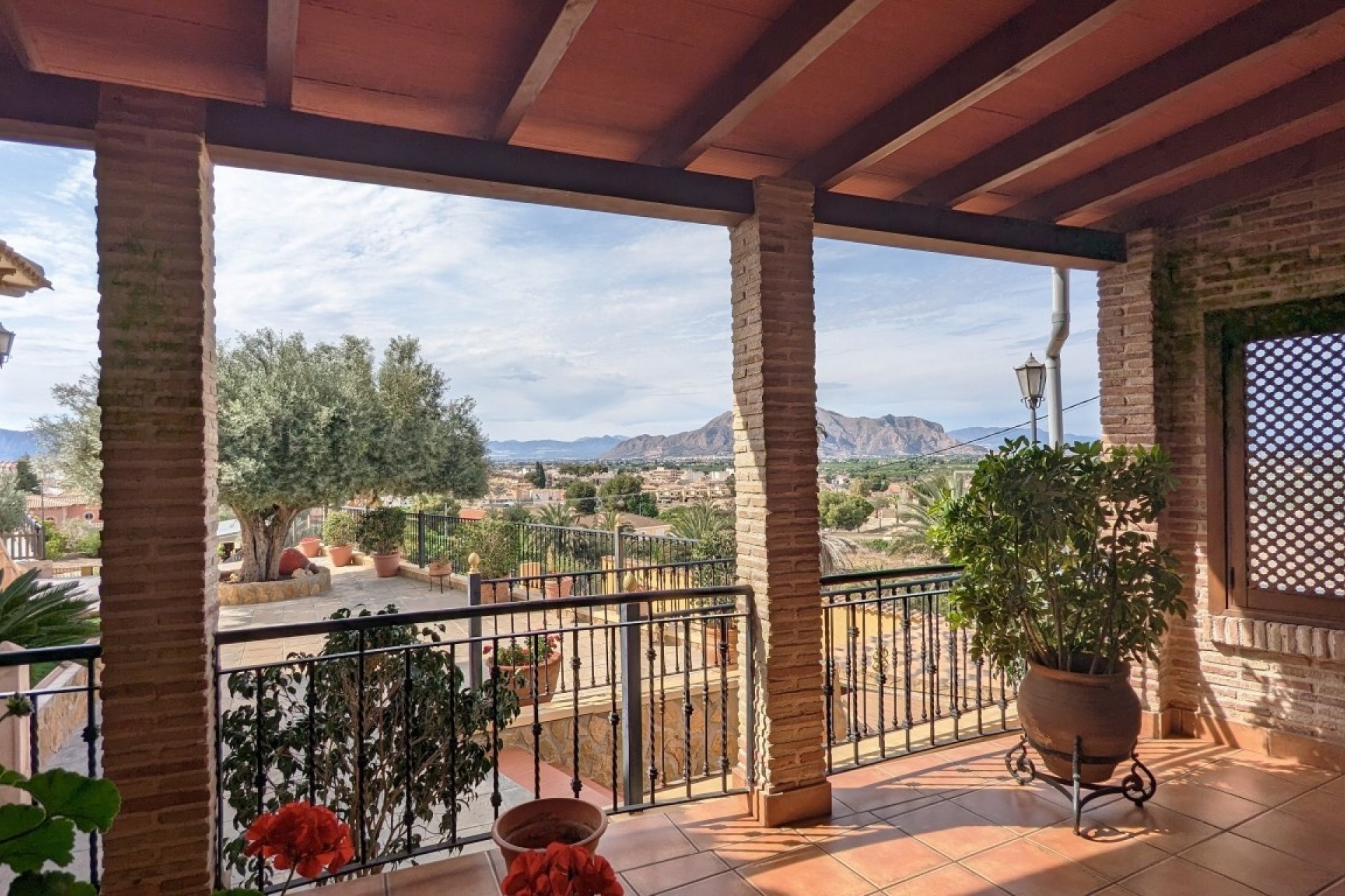 Resale - Villa -
Bigastro - Inland