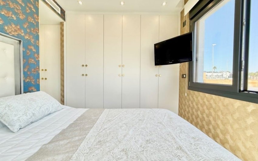 Resale - Villa -
Cabo Roig - Costa Blanca