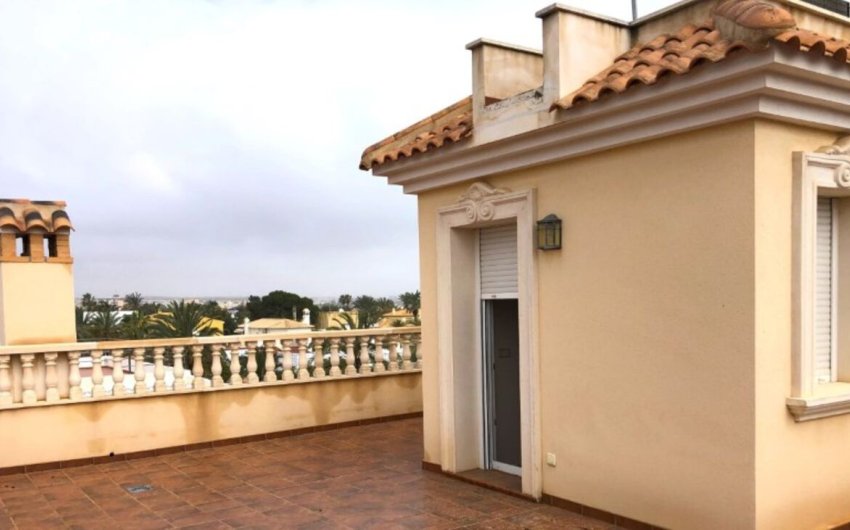 Resale - Villa -
Cabo Roig - Costa Blanca