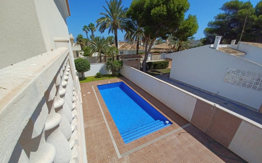 Resale - Villa -
Cabo Roig - Costa Blanca