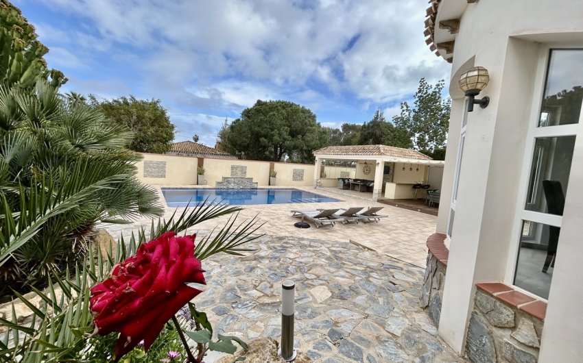 Resale - Villa -
Cabo Roig - Costa Blanca