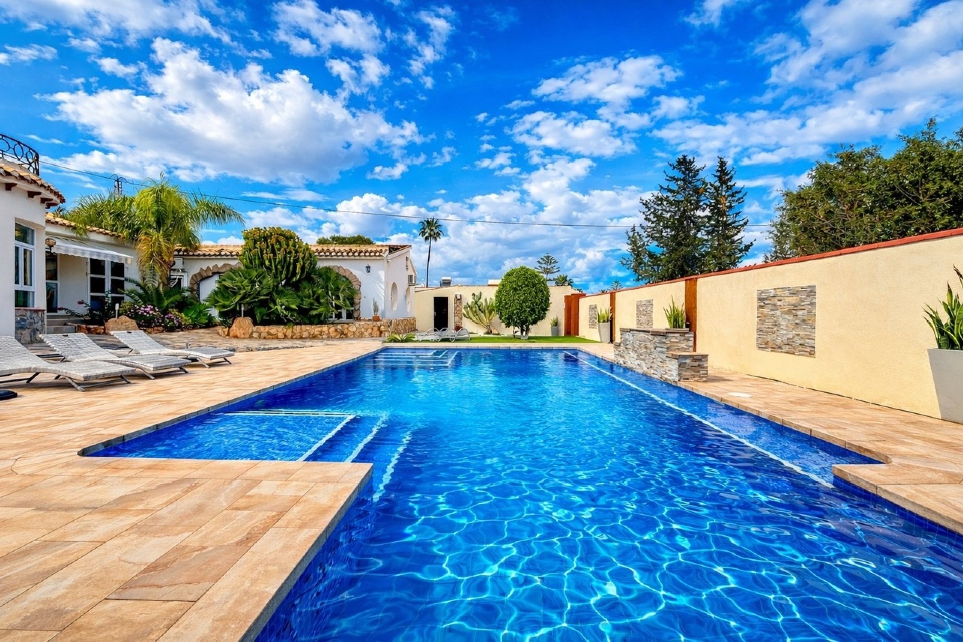 Resale - Villa -
Cabo Roig - Costa Blanca