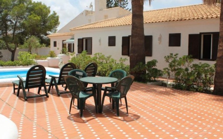 Resale - Villa -
Cabo Roig - Costa Blanca