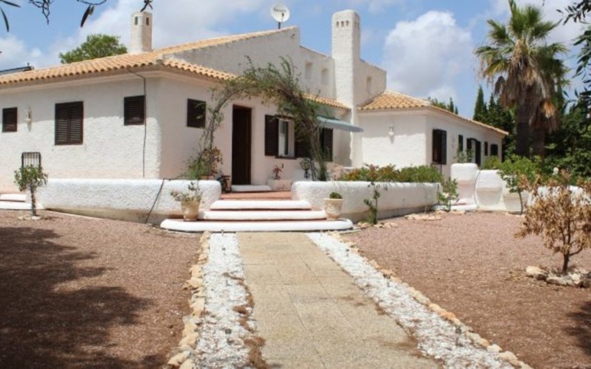Resale - Villa -
Cabo Roig - Costa Blanca