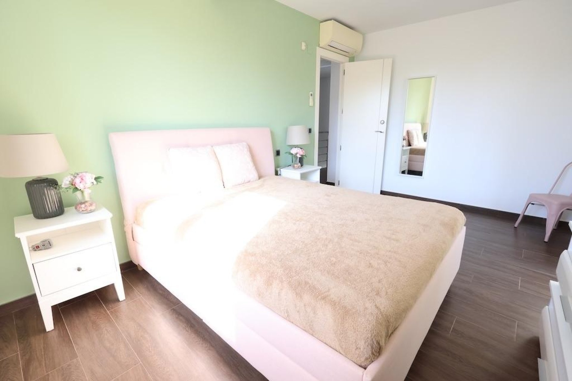 Resale - Villa -
Cabo Roig - Costa Blanca
