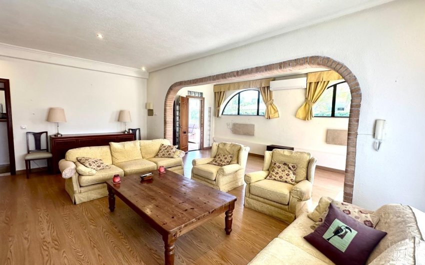 Resale - Villa -
Cabo Roig - Costa Blanca