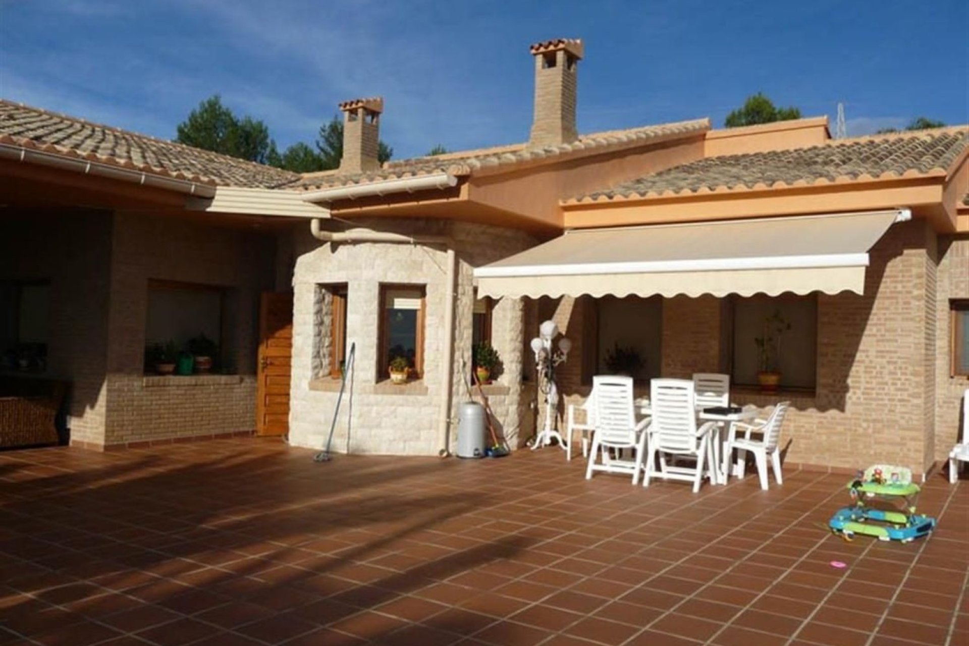 Resale - Villa -
Calpe - Gargasindi