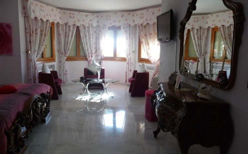 Resale - Villa -
Calpe - Gargasindi