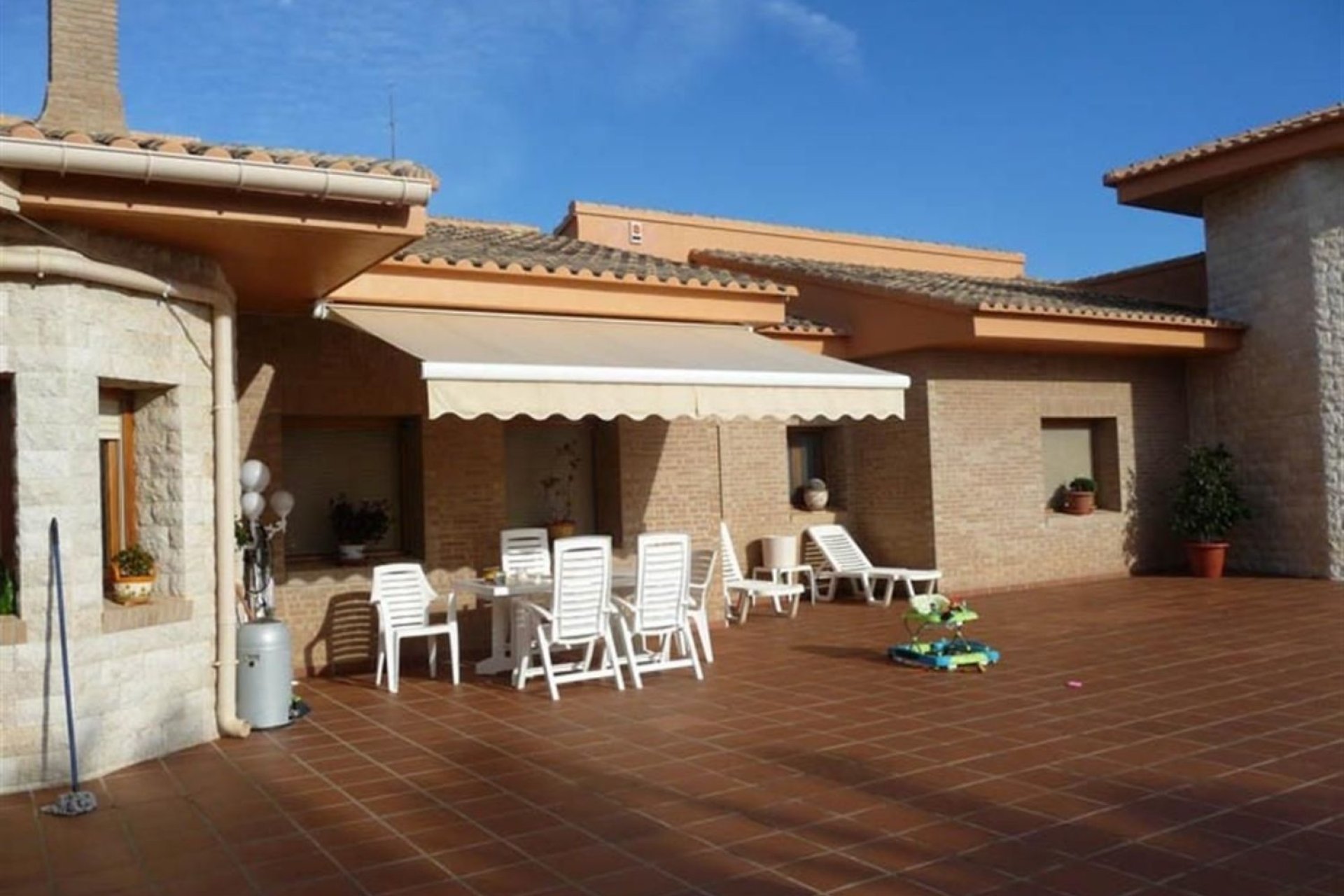 Resale - Villa -
Calpe - Gargasindi