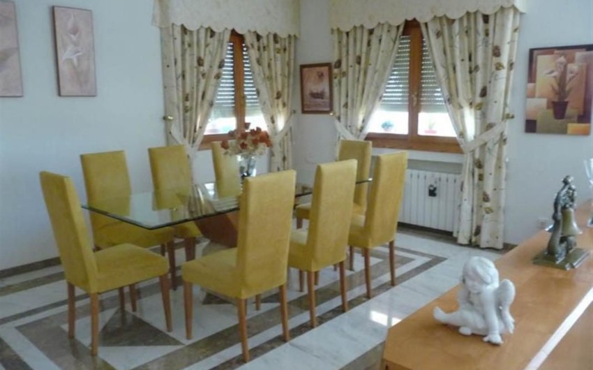 Resale - Villa -
Calpe - Gargasindi