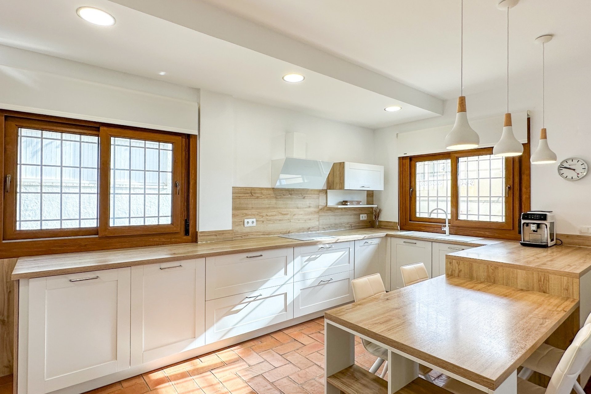 Resale - Villa -
Campoamor - Costa Blanca