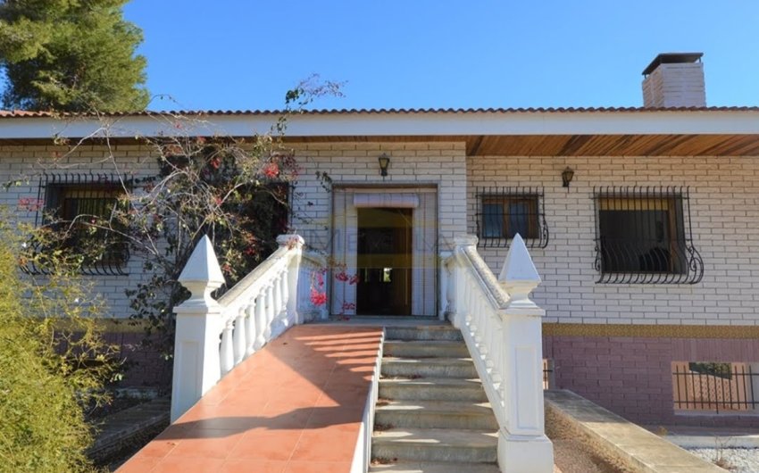 Resale - Villa -
Campoamor - Costa Blanca