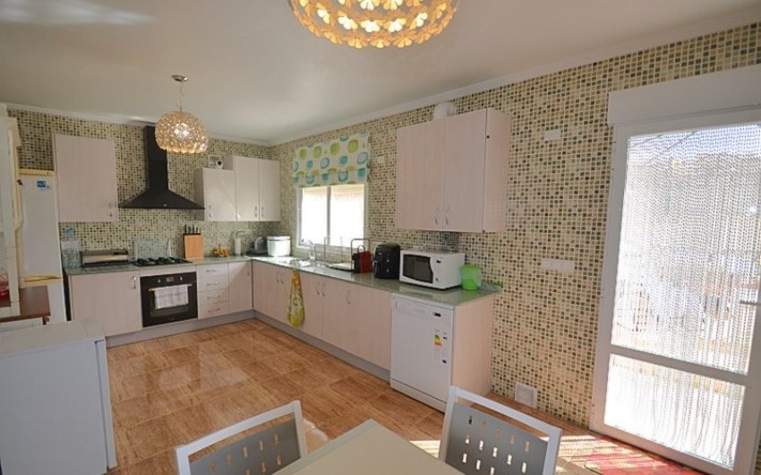 Resale - Villa -
Campos del Río - Inland