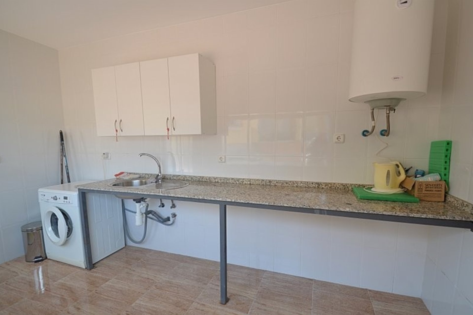 Resale - Villa -
Campos del Río - Inland