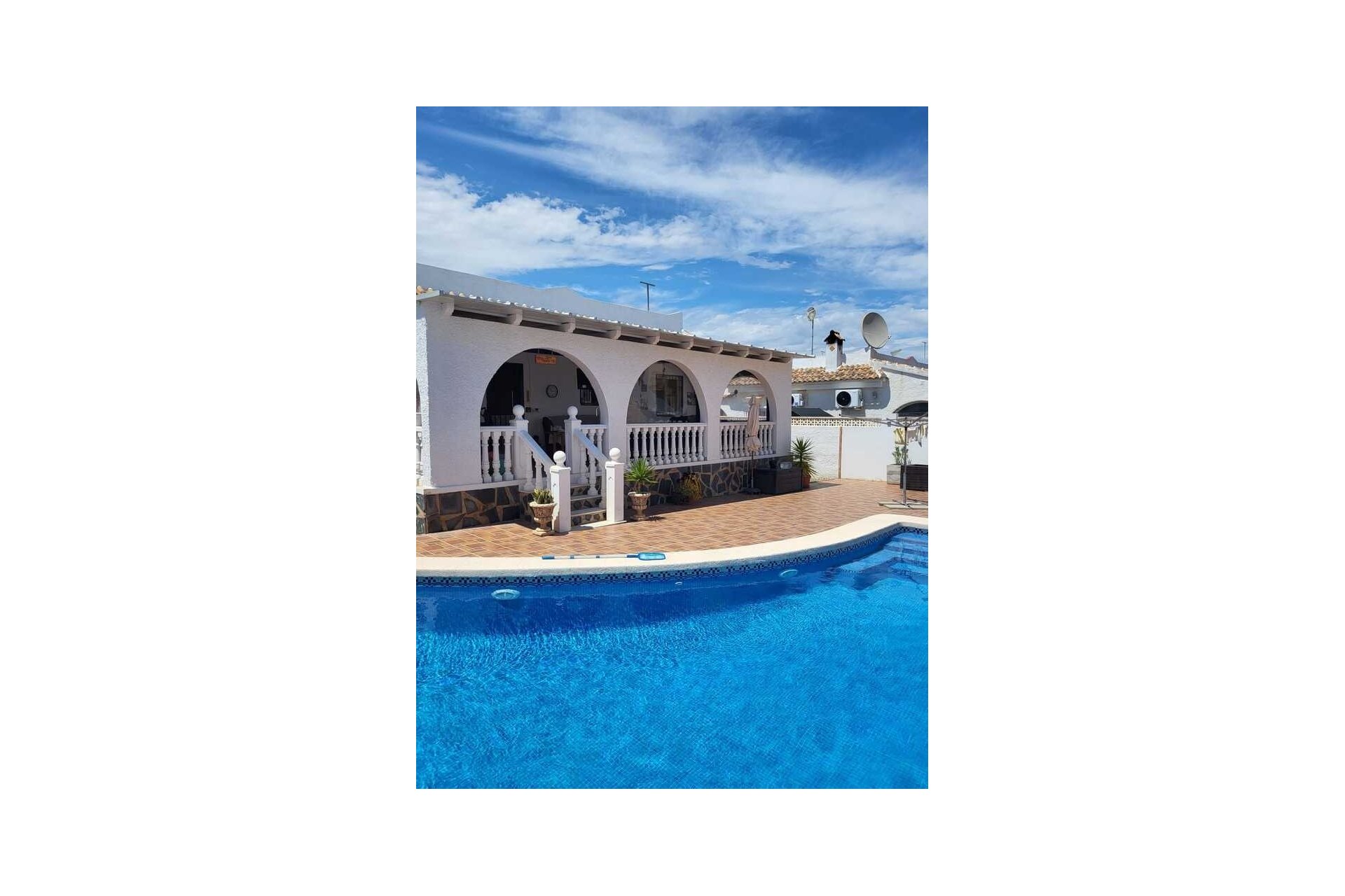 Resale - Villa -
Camposol - Fortuna