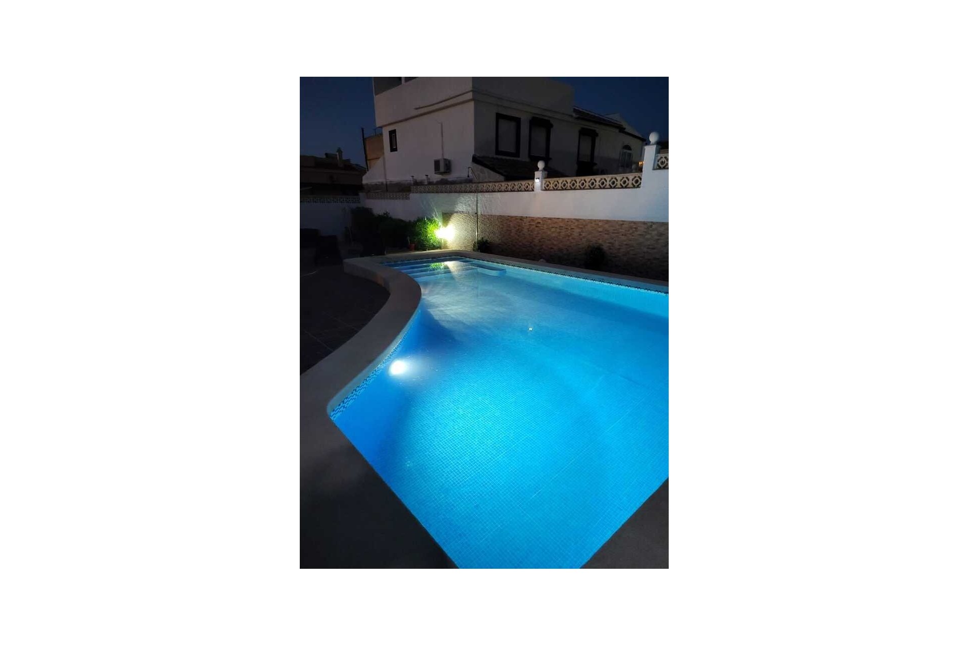 Resale - Villa -
Camposol - Fortuna