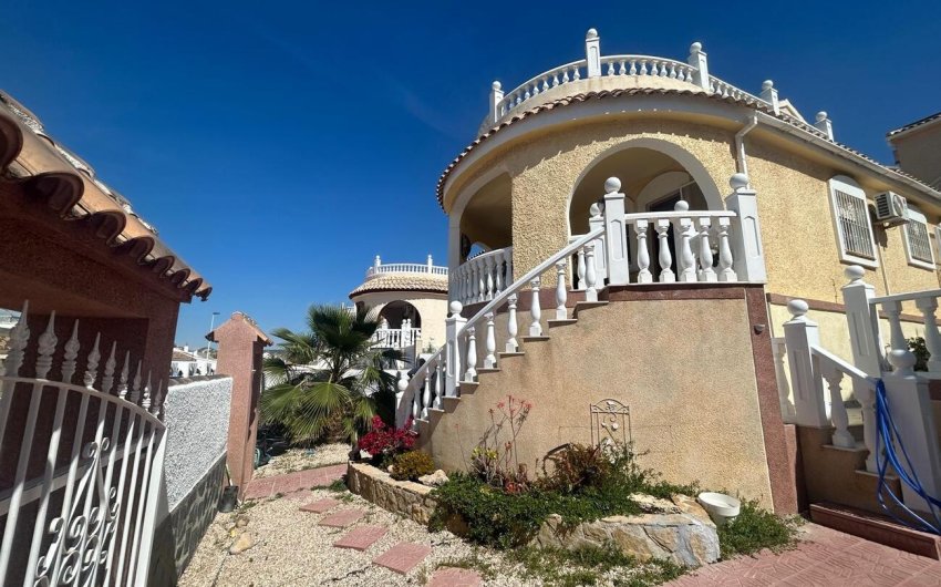 Resale - Villa -
Camposol - Sector D