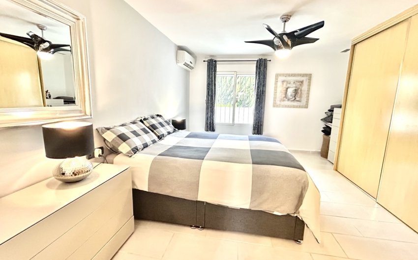 Resale - Villa -
Catral - Costa Blanca