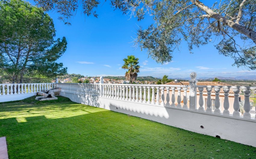 Resale - Villa -
Ciudad De Las Comunicaciones - Costa Blanca
