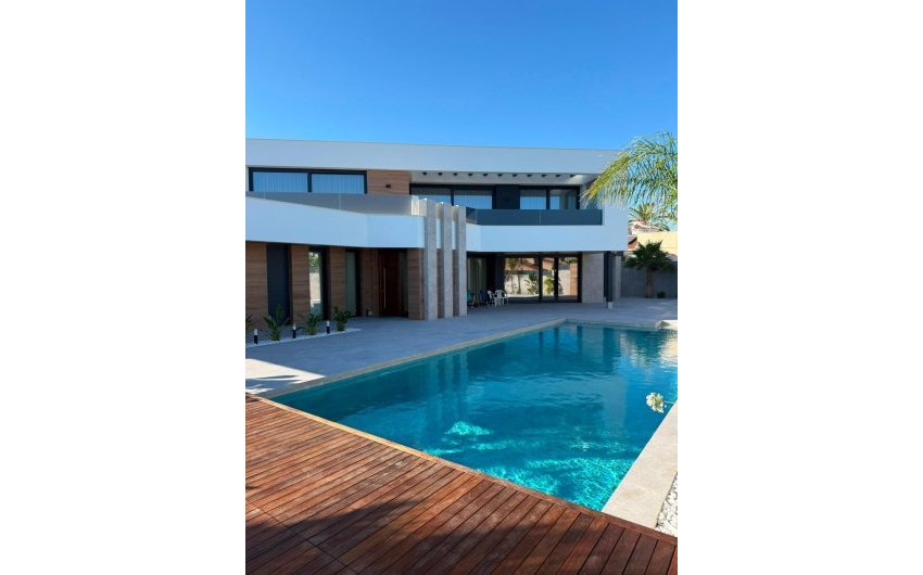 Resale - Villa -
Ciudad Quesada - Centro De La Ciudad Quesada