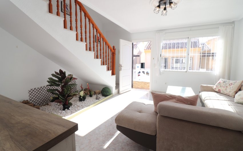 Resale - Villa -
Ciudad Quesada - Ciudad Quesada - Town